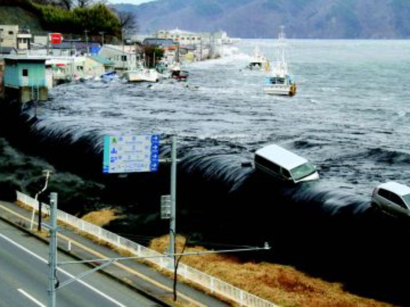 Japonya’da 7.1 büyüklüğünde deprem: Tsunami uyarısı yapıldı